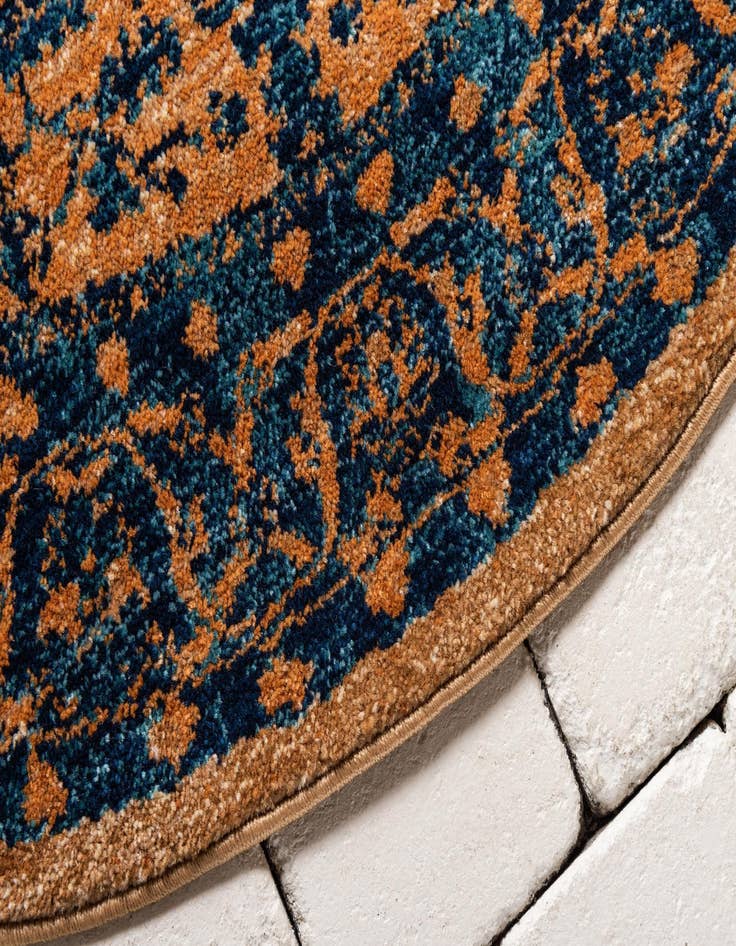 Detail image of 8' x 8' Graham Round Rug