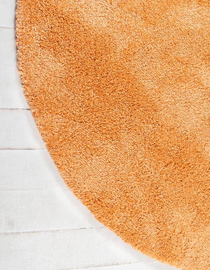 Detail image of 6' x 6' Solid Frieze Round Rug