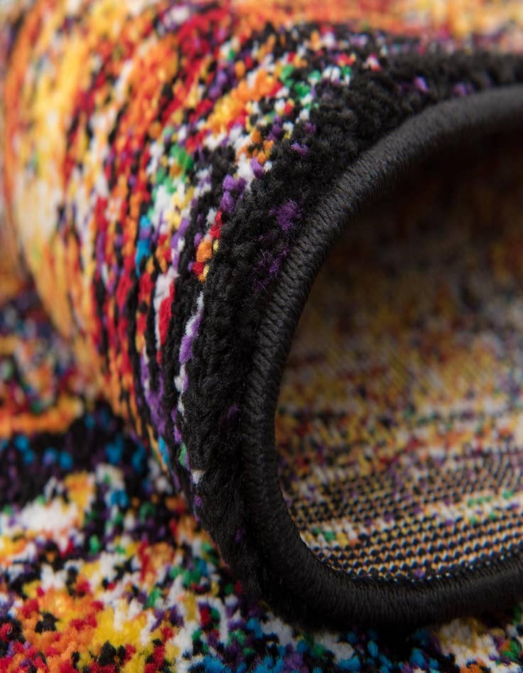 Detail image of 8' x 8' Veneto Round Rug