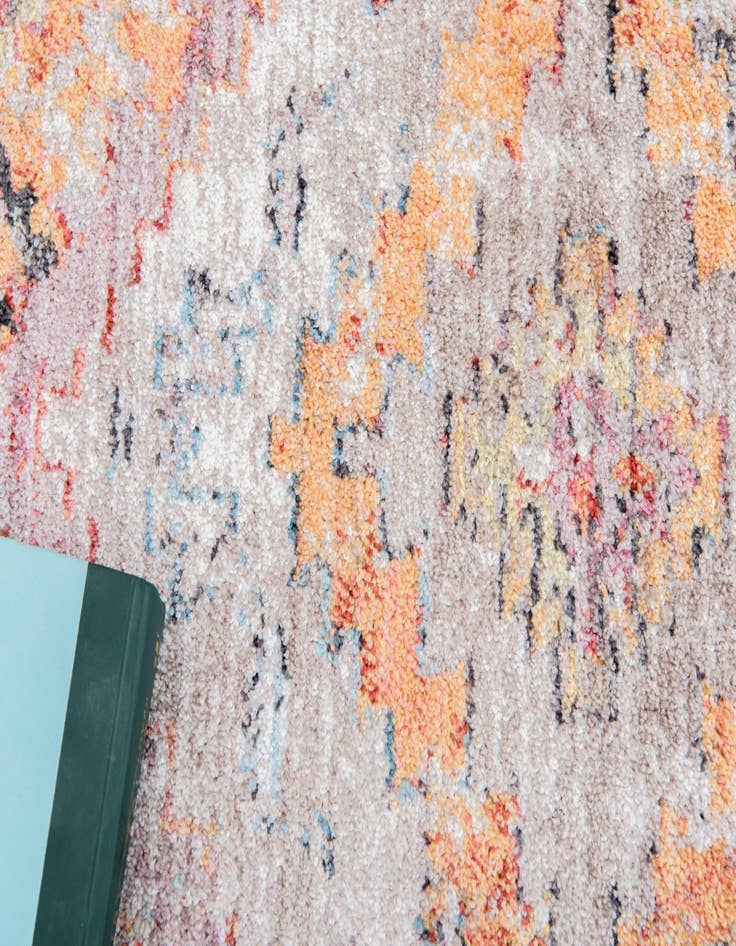 Detail image of 3' 3 x 3' 3 Williamsburg Round Rug