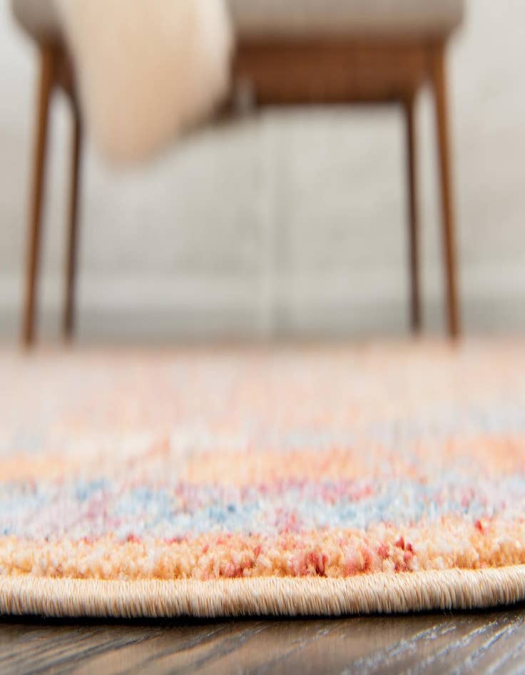 Detail image of 3' 3 x 3' 3 Williamsburg Round Rug