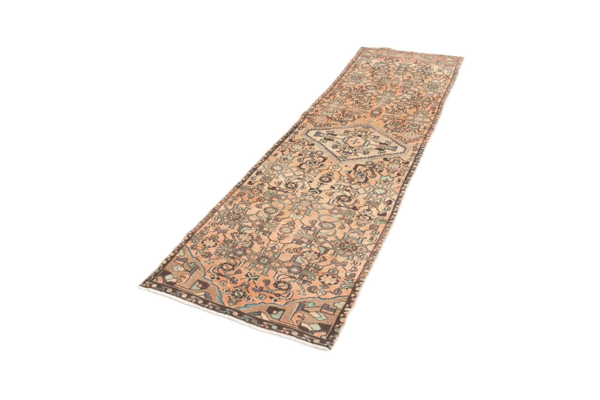 2' 5 x 6' 9 Hamedan Runner Rug