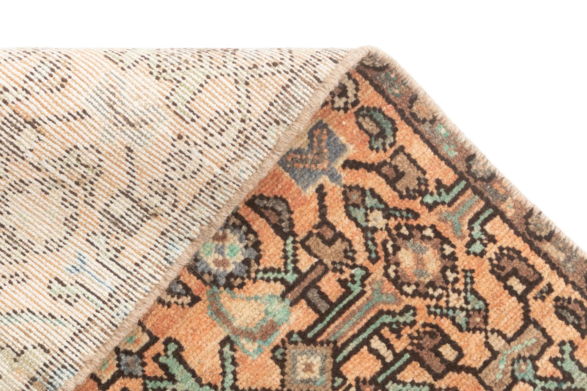 2' 5 x 6' 9 Hamedan Runner Rug