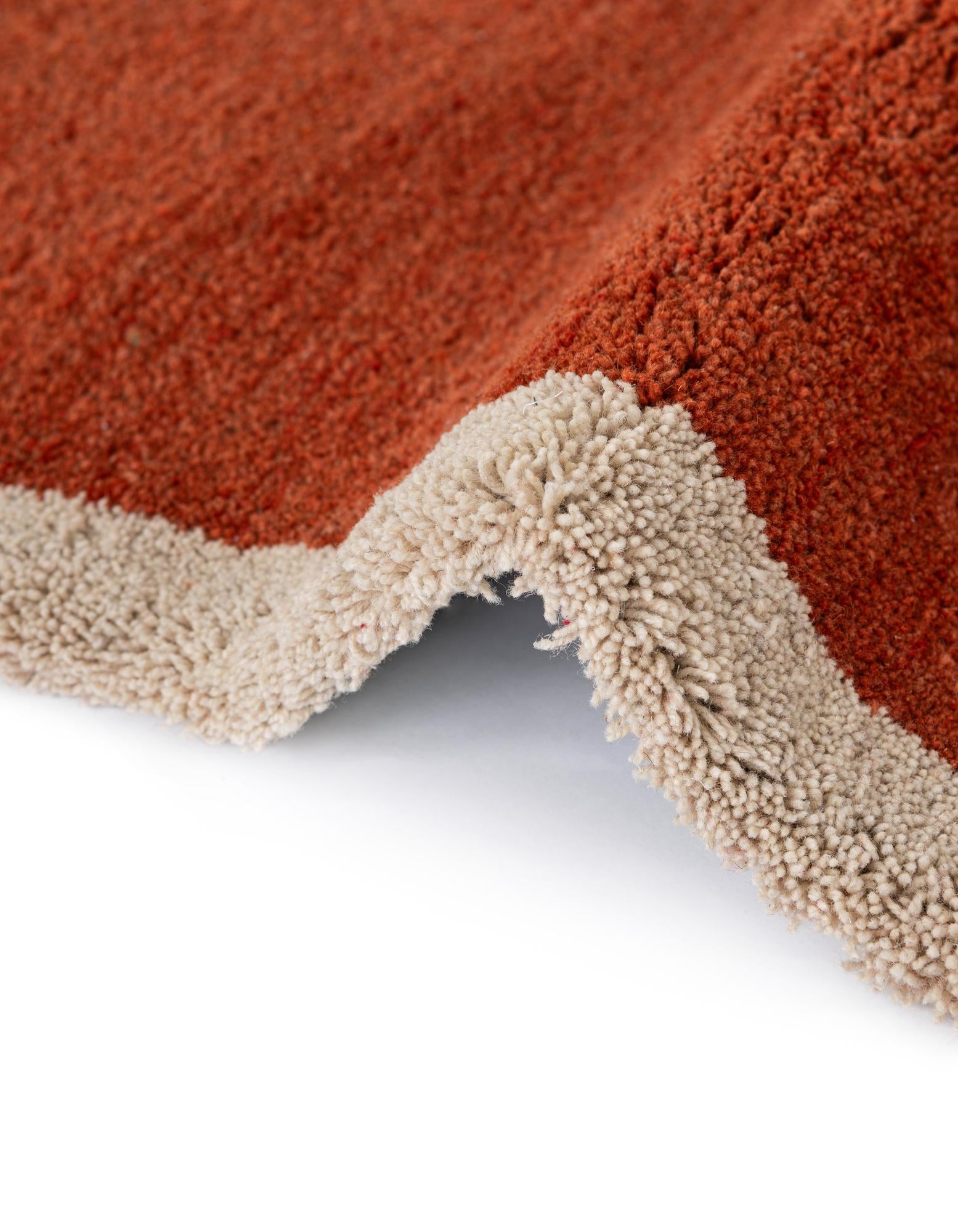 2' x 8' Handtufted Wool Runner Rug