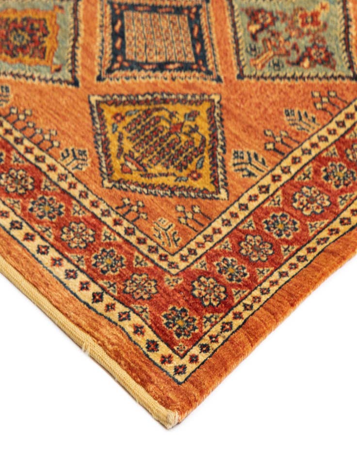 Detail image of 2' 9 x 9' 6 Luribaft Wool Runner Rug