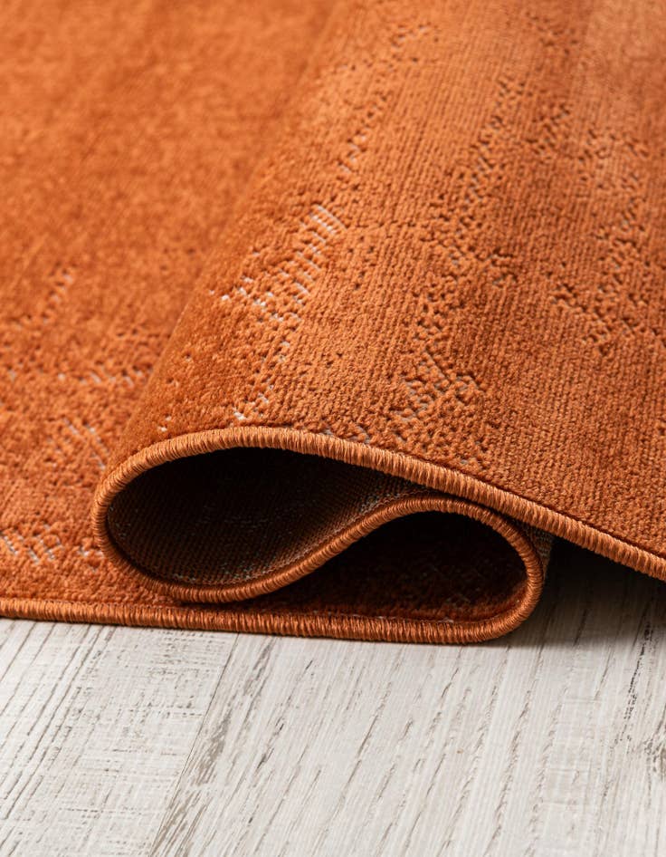 Detail image of 2' x 6' Valencia Runner Rug