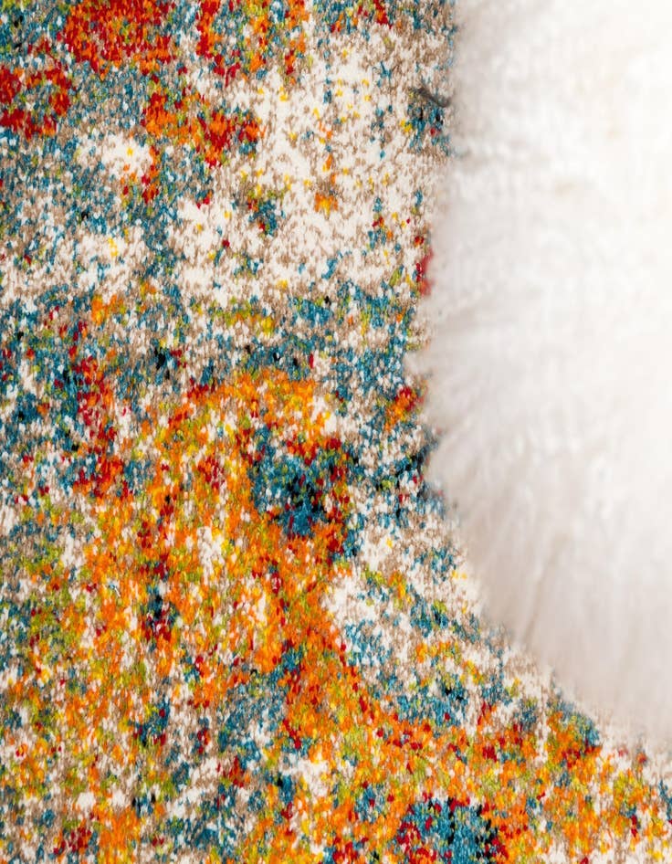 Detail image of 2' 7 x 10' Veneto Runner Rug