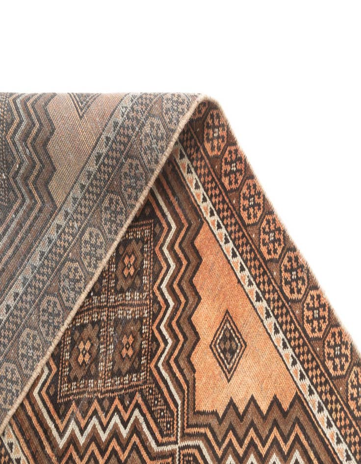 Detail image of 2' 4 x 5' 7 Vintage Runner Rug