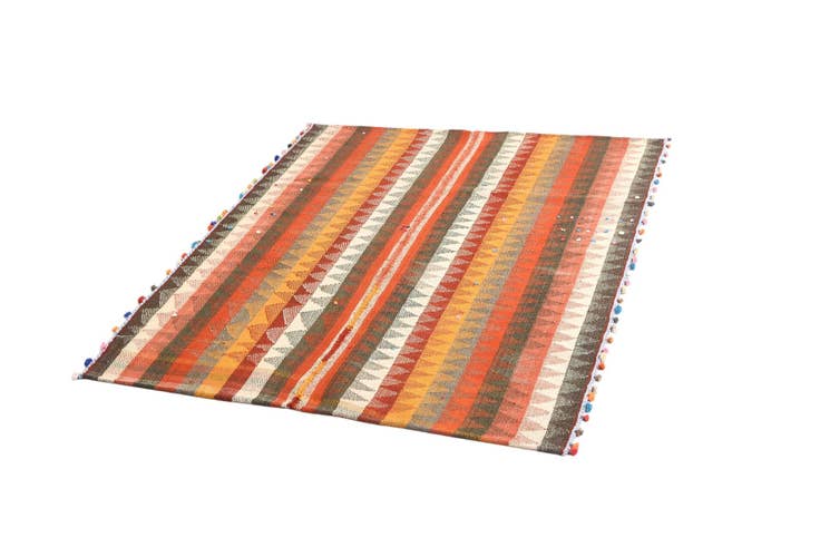 Detail image of 4' 6 x 5' 3 Jajim Square Rug