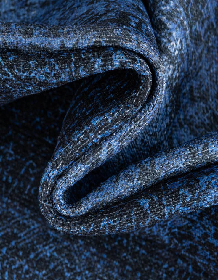 Detail image of 4' x 6' Washable Yara Rug