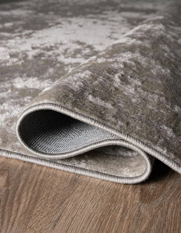 Detail image of 7' 10 x 10' Oxford Rug