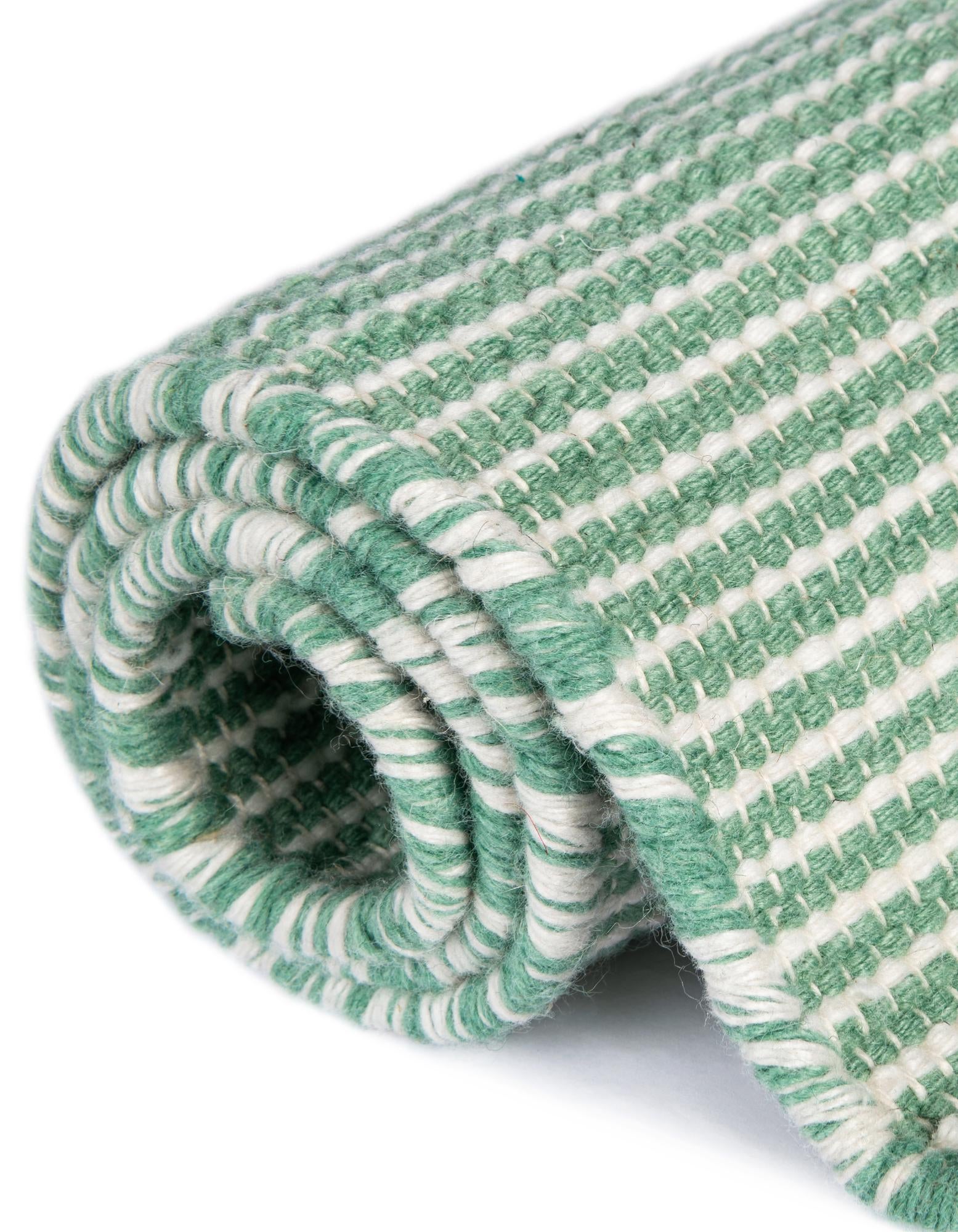 3' 3 x 3' 3 Easy-Clean Jill Zarin Palm Springs Indoor / Outdoor Round Rug