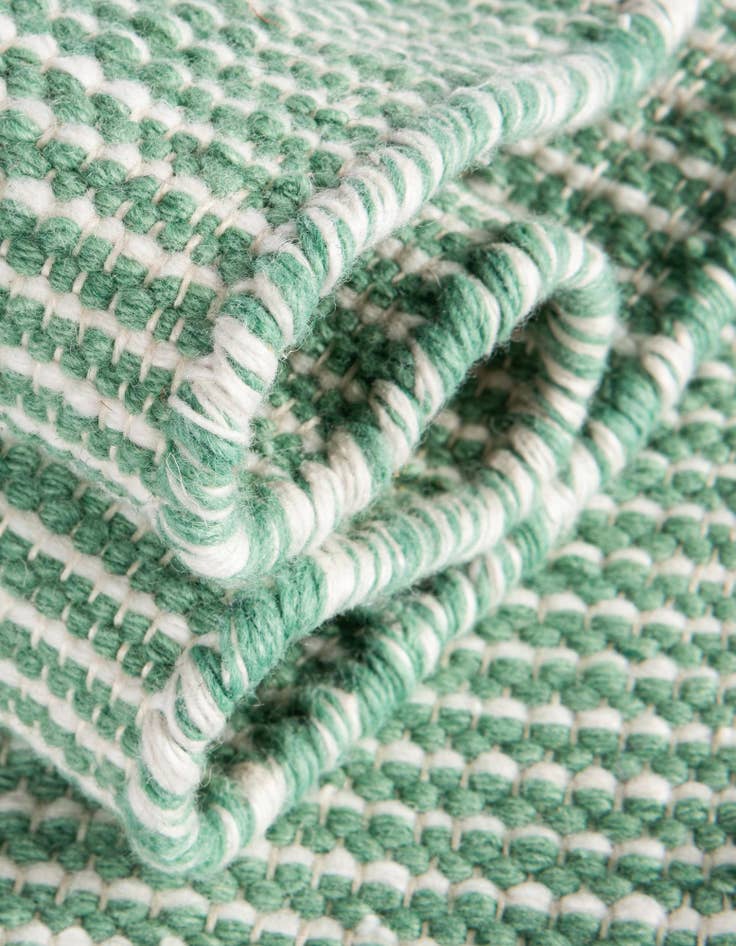 Detail image of 2' 7 x 8' Easy-Clean Jill Zarin Palm Springs Indoor / Outdoor Runner Rug