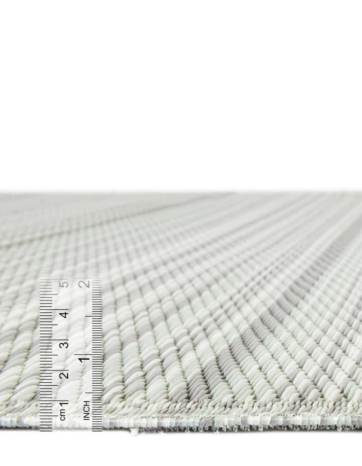 Detail image of 7' 10 x 10'  Washable Vista Breeze Indoor / Outdoor Rug