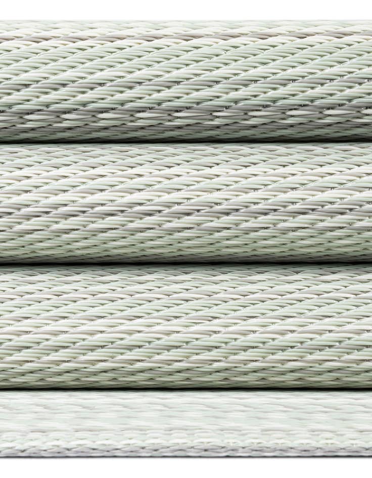 Detail image of 7' 10 x 10' Easy-Clean Vista Breeze Indoor / Outdoor Rug