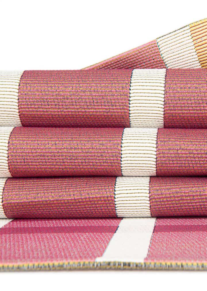 7' 10 x 7' 10 Easy-Clean Striped Indoor / Outdoor Square Rug