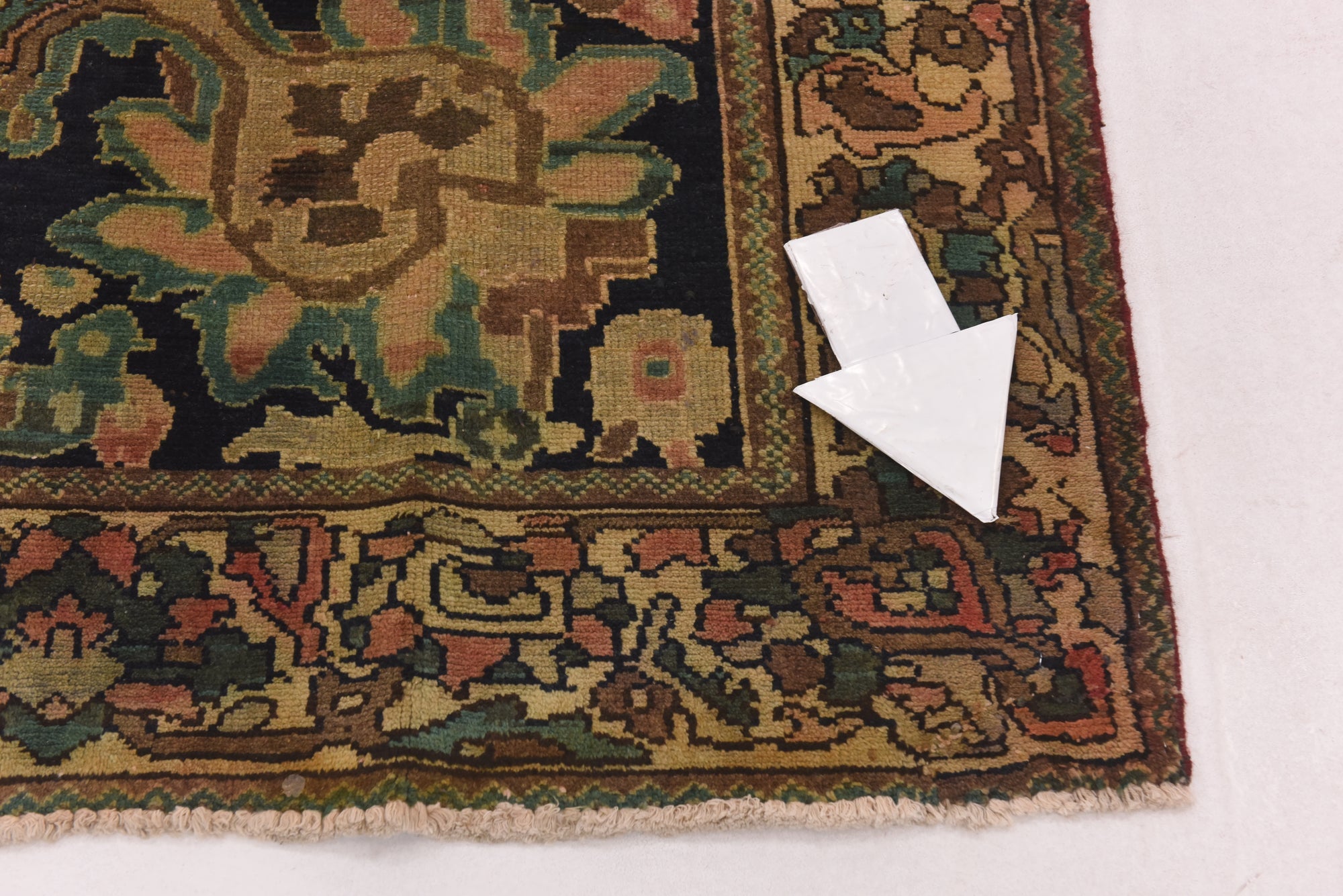 6' 9 x 9' 8 Hand Knotted Bakhtiar Persian Wool Rug