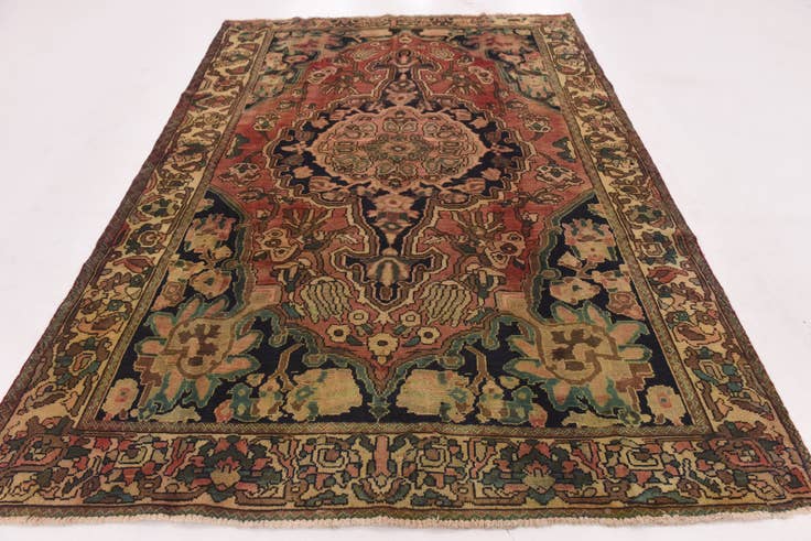 Detail image of 6' 9 x 9' 8 Hand Knotted Bakhtiar Persian Wool Rug