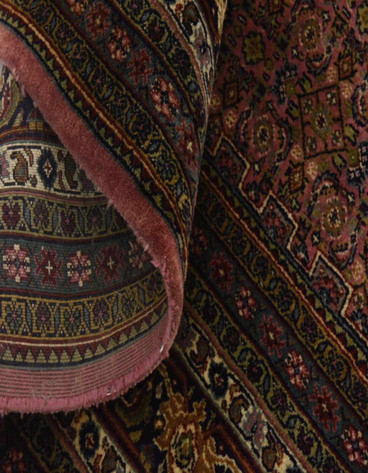 Detail image of 8' 3 x 11' 3 Hand Knotted Bidjar Oriental Wool Rug