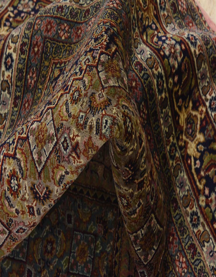 Detail image of 8' 3 x 11' 3 Hand Knotted Bidjar Oriental Wool Rug
