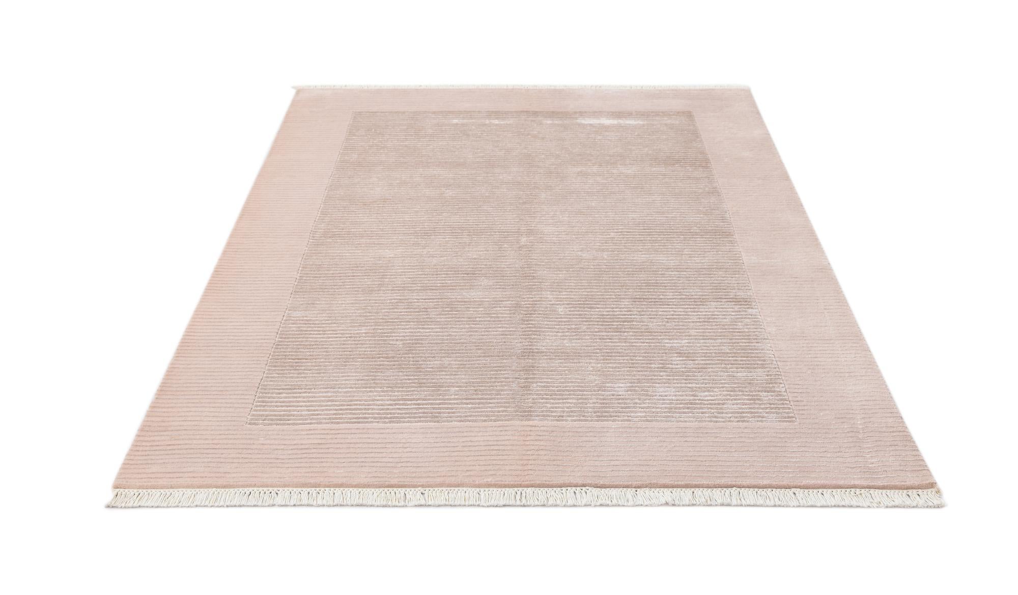 4' 9 x 6' 7 Hand Knotted Darya Wool Rug