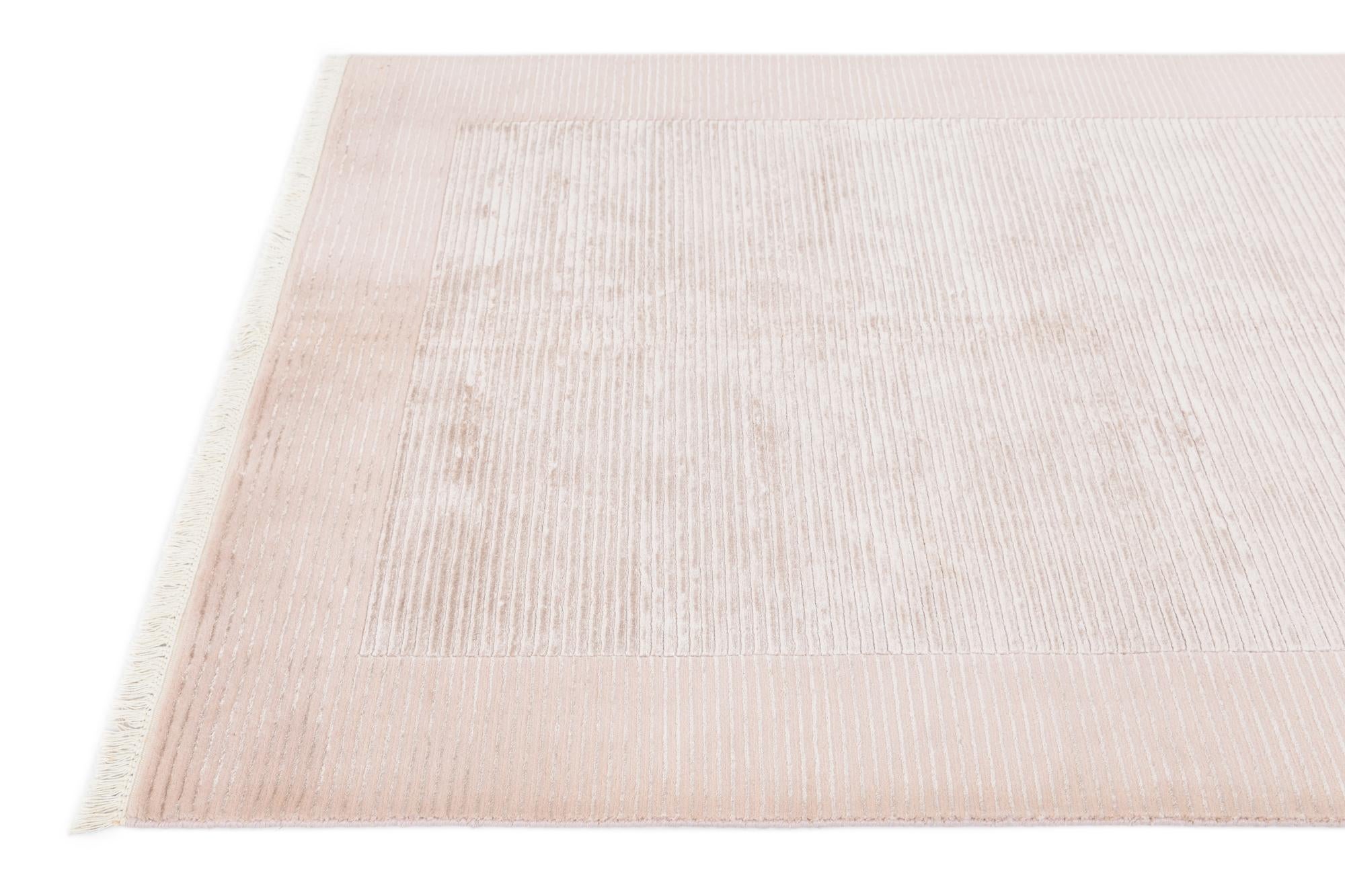 4' 9 x 6' 7 Hand Knotted Darya Wool Rug