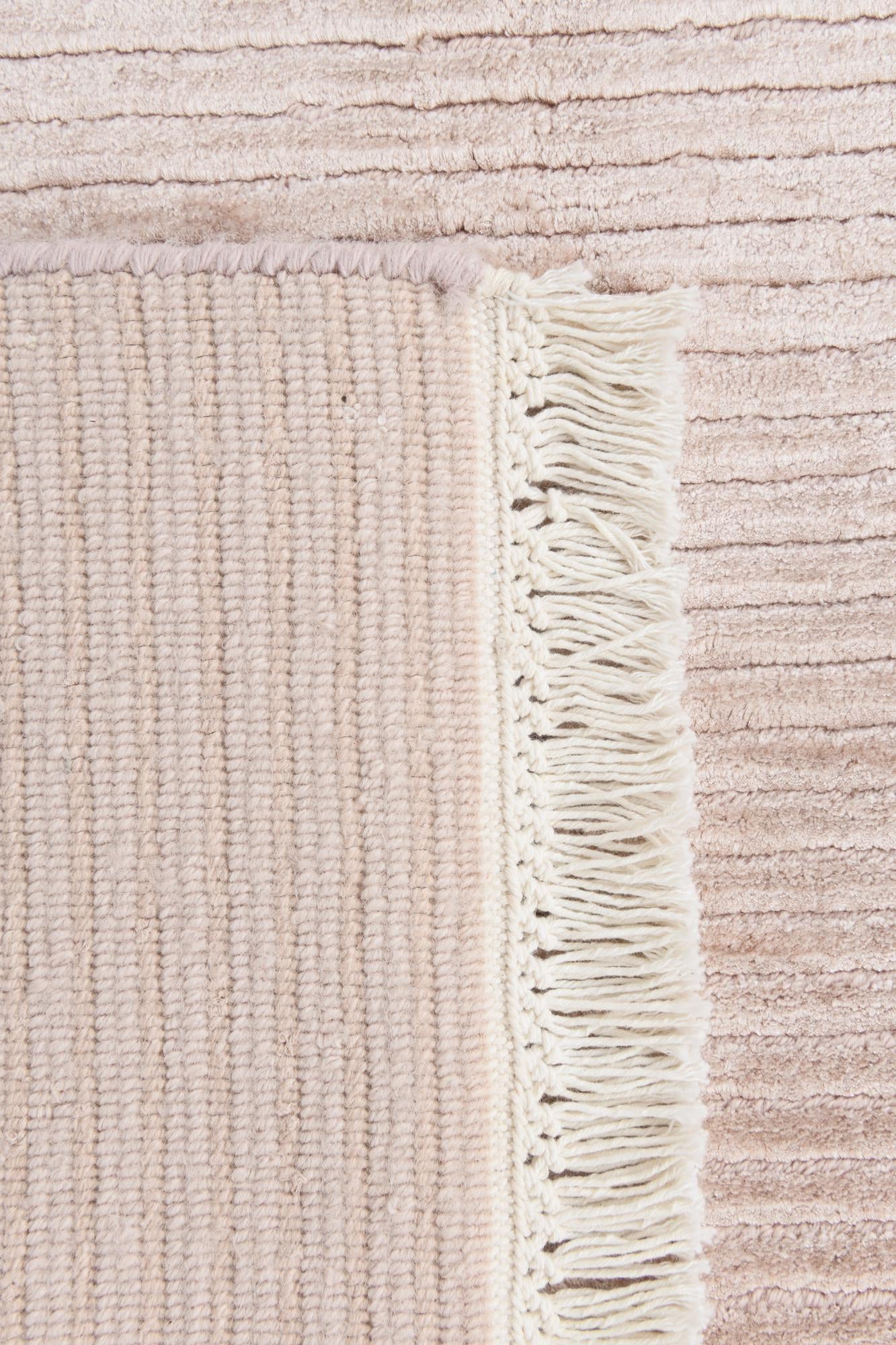 4' 9 x 6' 7 Hand Knotted Darya Wool Rug