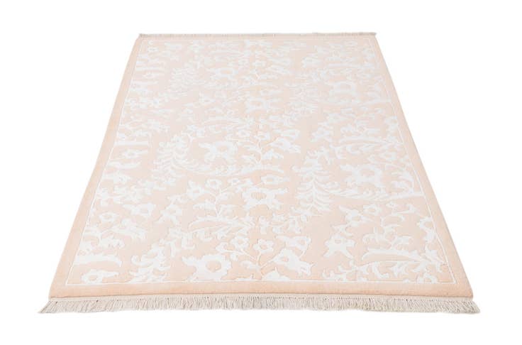 Detail image of 4' 1 x 5' 11 Hand Knotted Darya Wool Rug