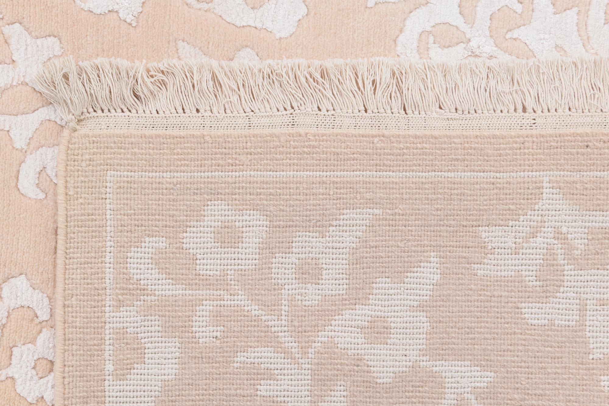 4' 1 x 5' 11 Hand Knotted Darya Wool Rug