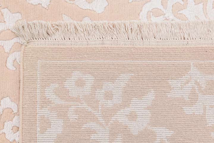 4' 1 x 5' 11 Hand Knotted Darya Wool Rug