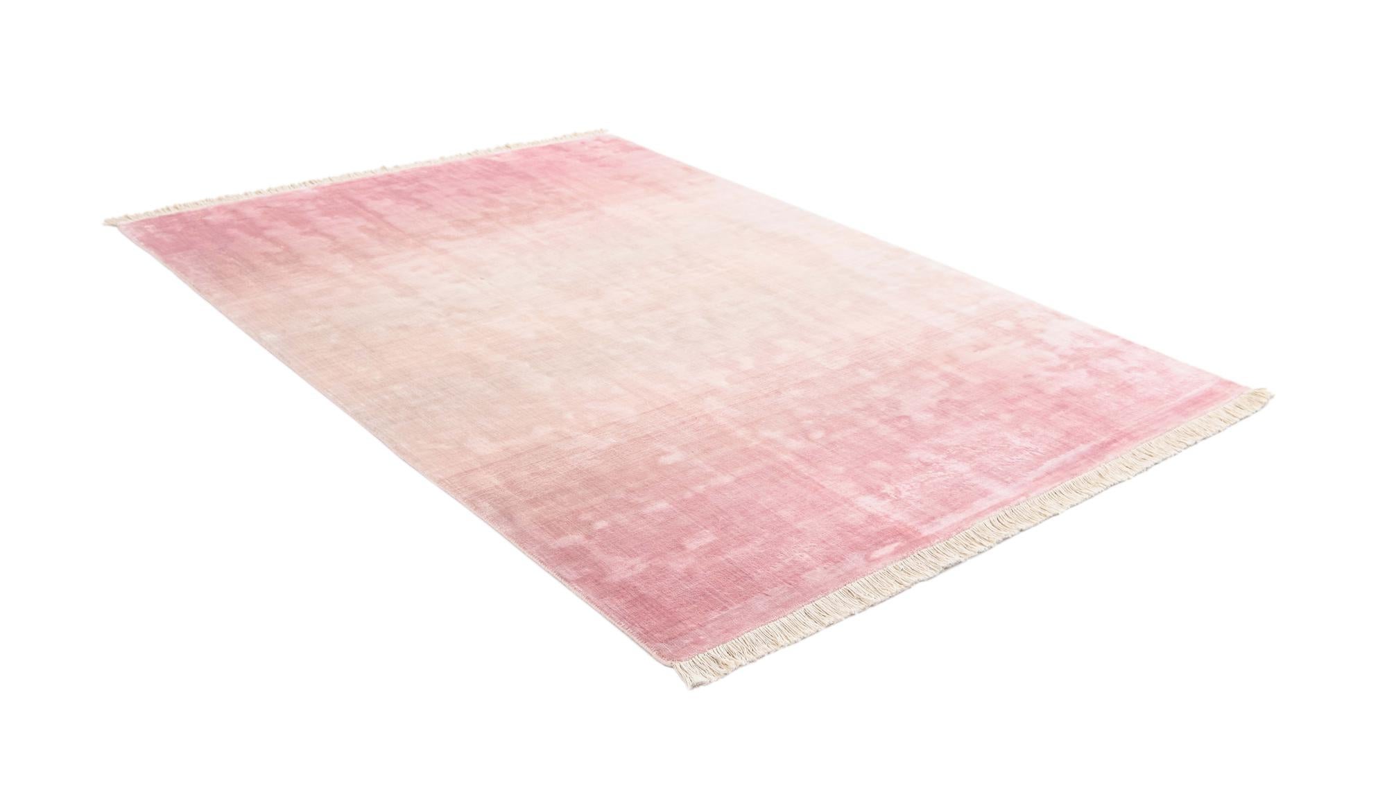 5' 7 x 8' Hand Knotted Darya Wool Rug