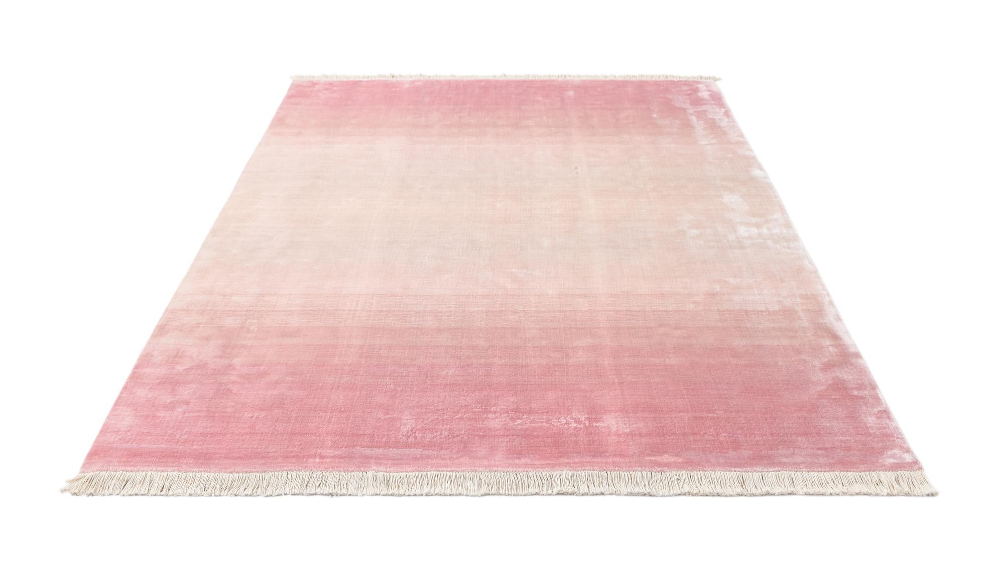 5' 7 x 8' Hand Knotted Darya Wool Rug