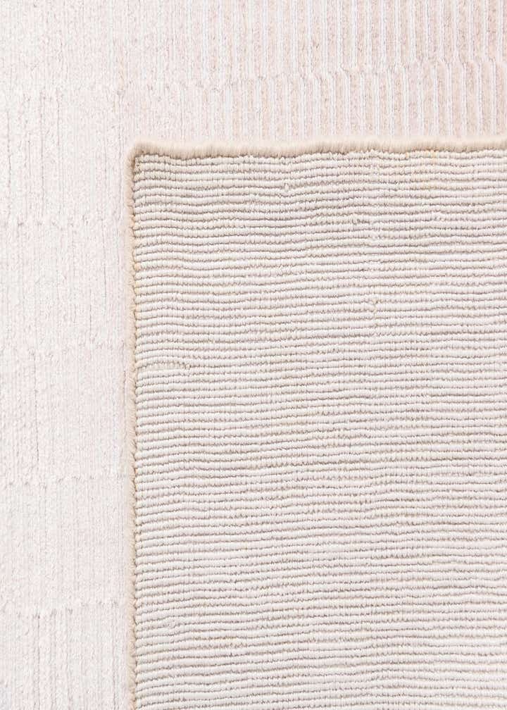 5' 5 x 7' 10 Hand Knotted Darya Wool Rug