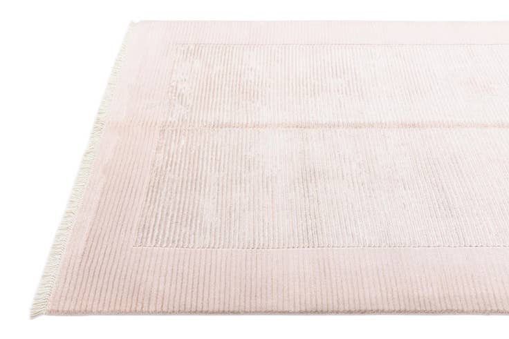 Detail image of 4' 11 x 6' 7 Hand Knotted Darya Wool Rug