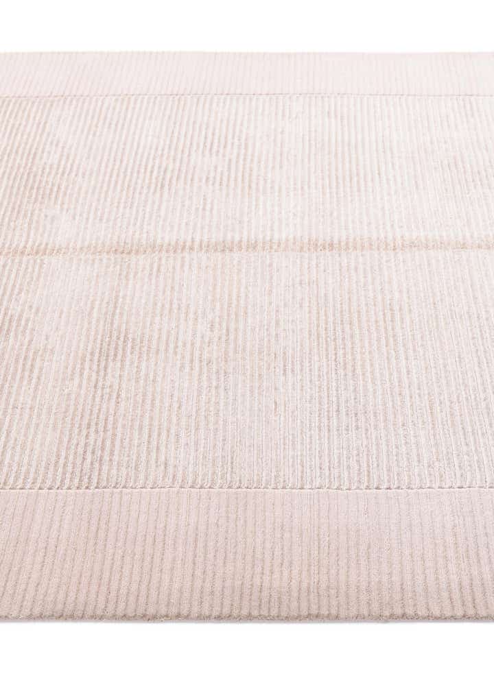 4' 11 x 6' 7 Hand Knotted Darya Wool Rug