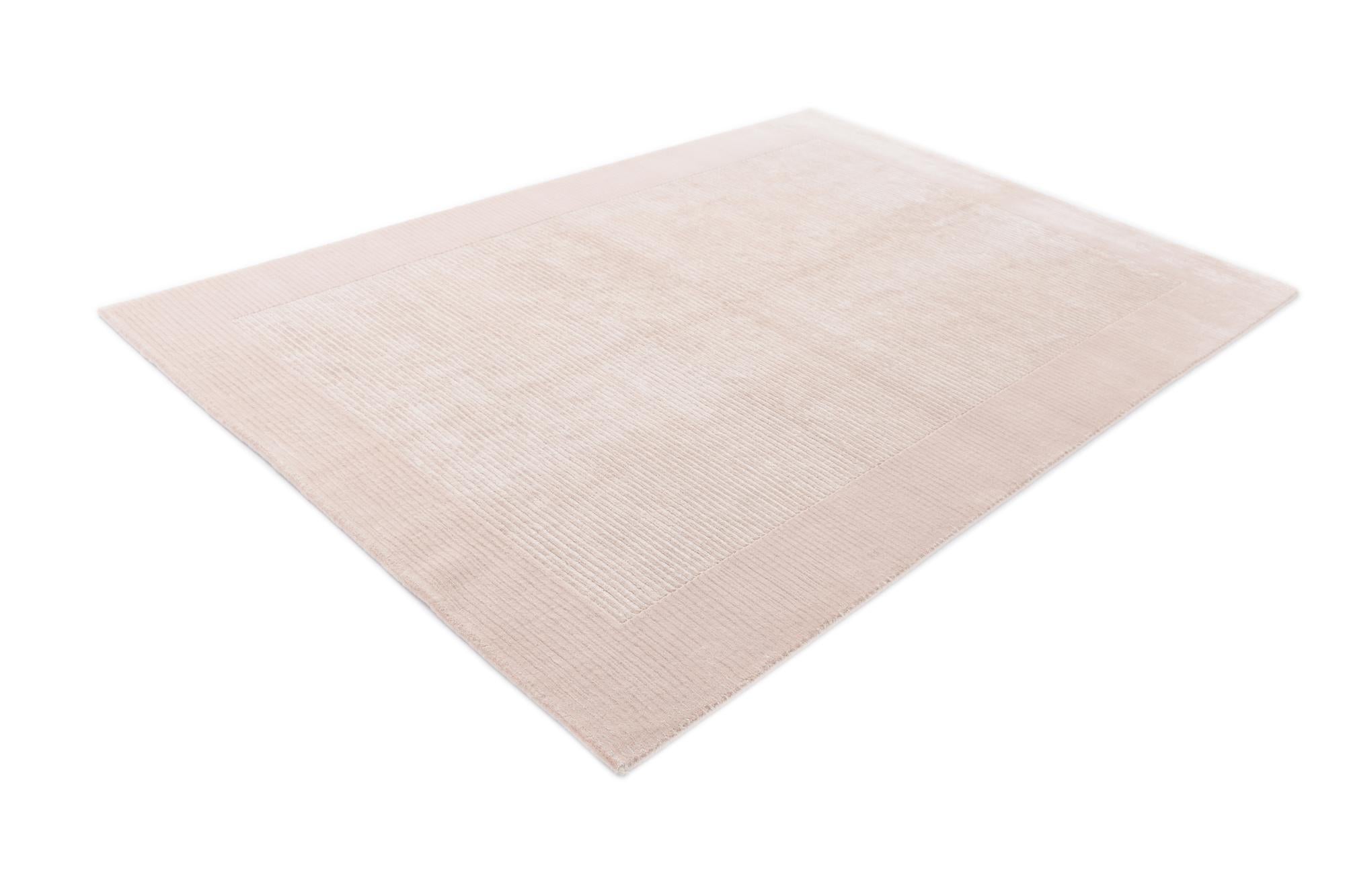 5' 6 x 7' 10 Hand Knotted Darya Wool Rug