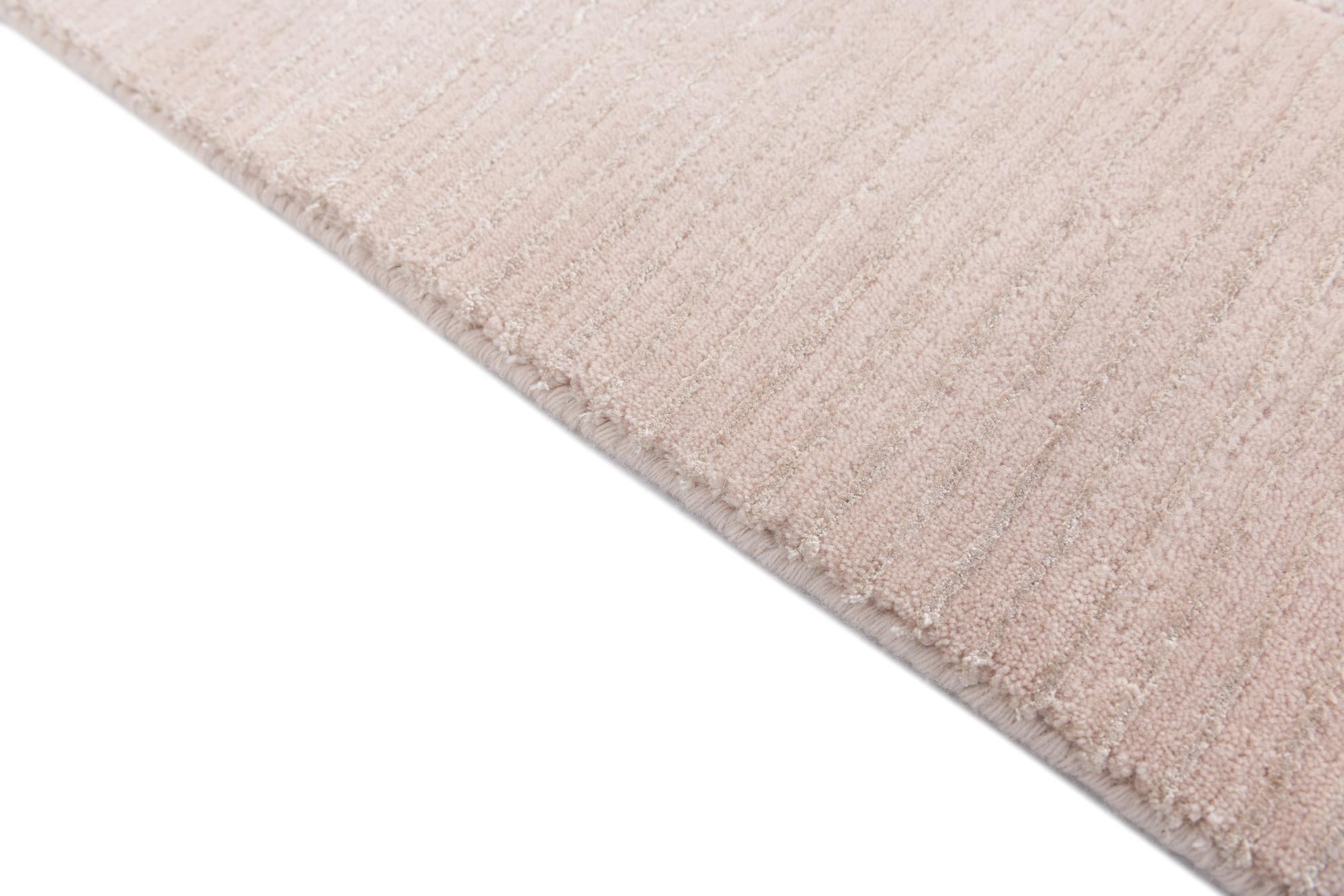 5' 6 x 7' 10 Hand Knotted Darya Wool Rug