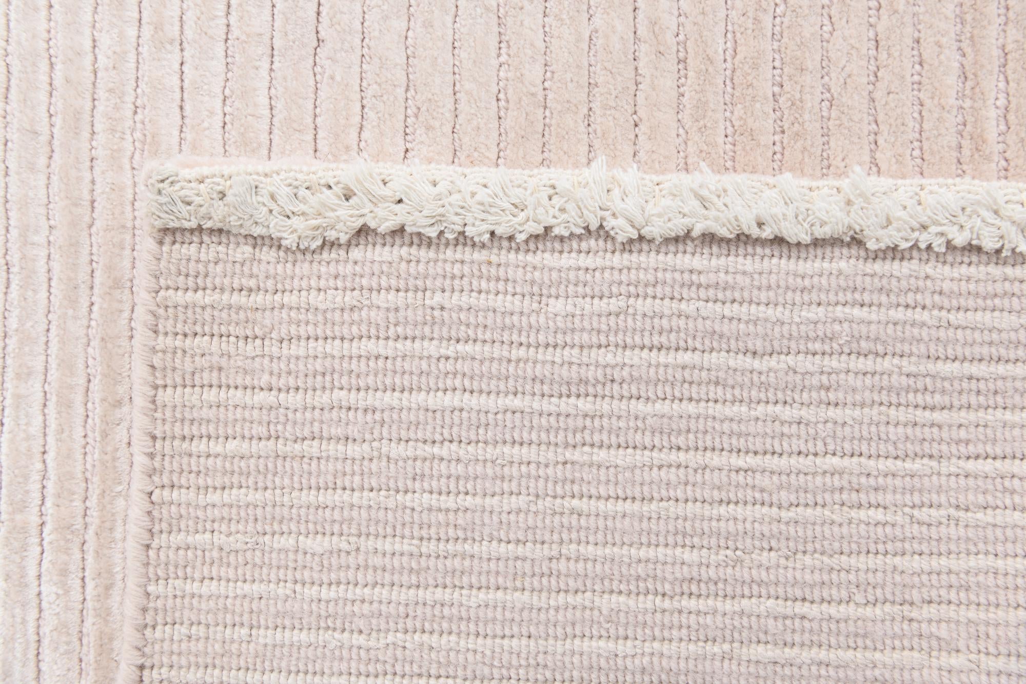 5' 6 x 7' 10 Hand Knotted Darya Wool Rug