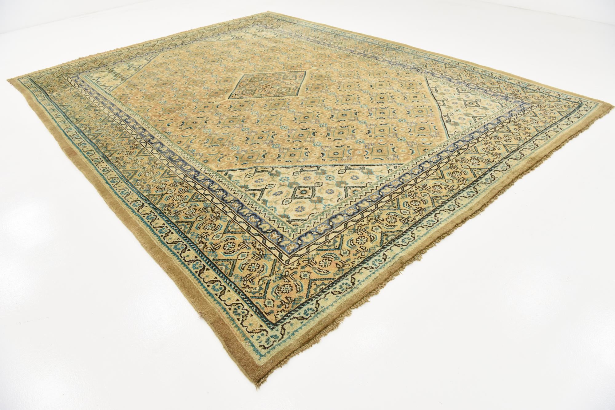 9' 6 x 12' 9 Hand Knotted Farahan Persian Wool Rug