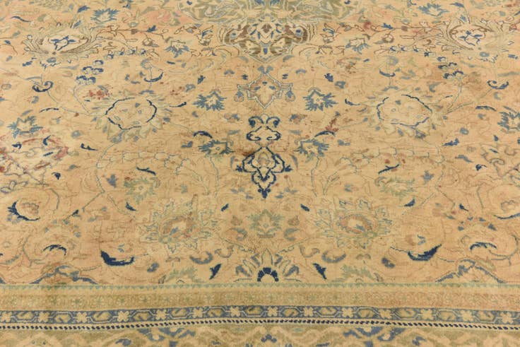 Detail image of 9' 8 x 12' 7 Hand Knotted Farahan Persian Wool Rug