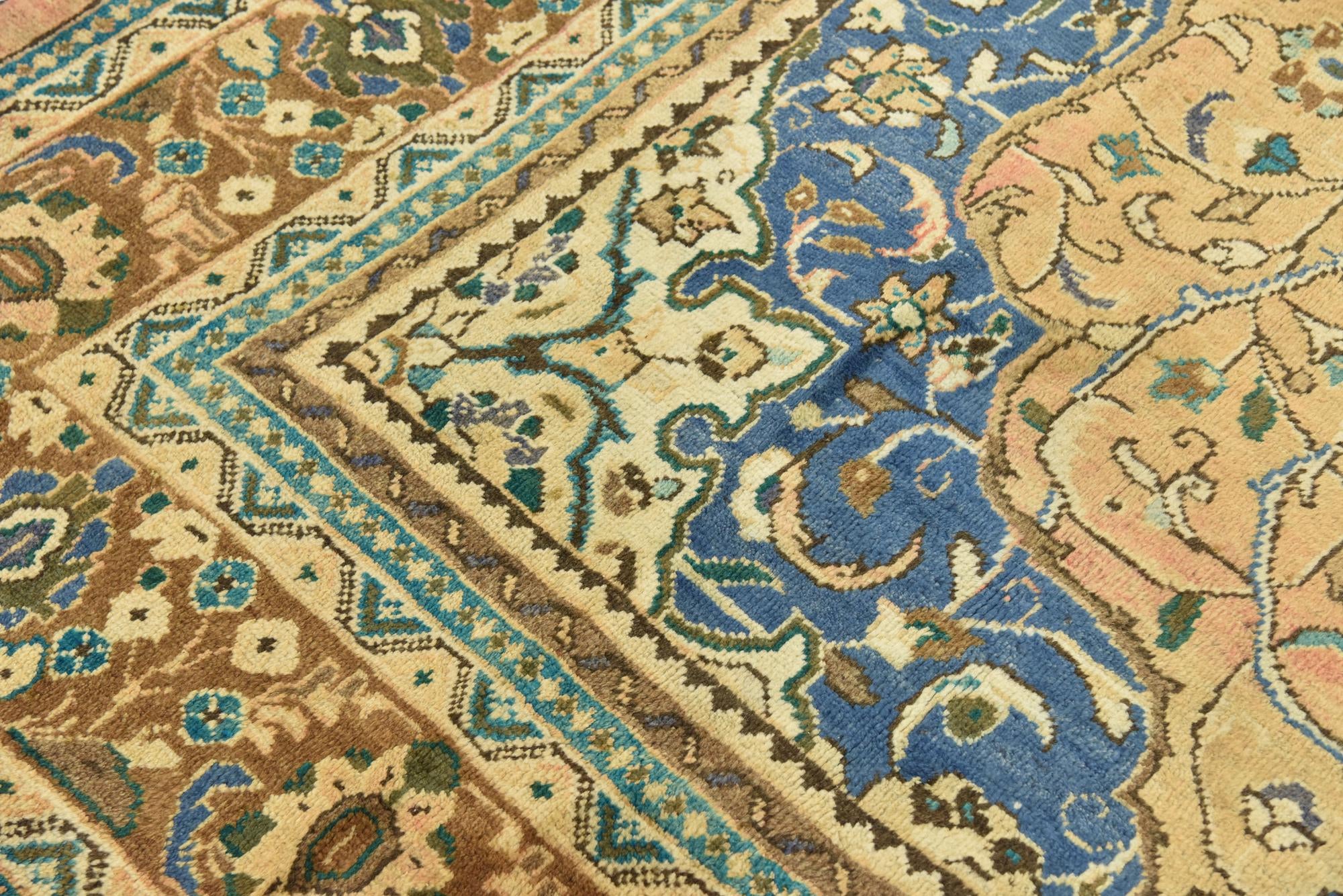 10' 1 x 13' 2 Hand Knotted Farahan Persian Wool Rug