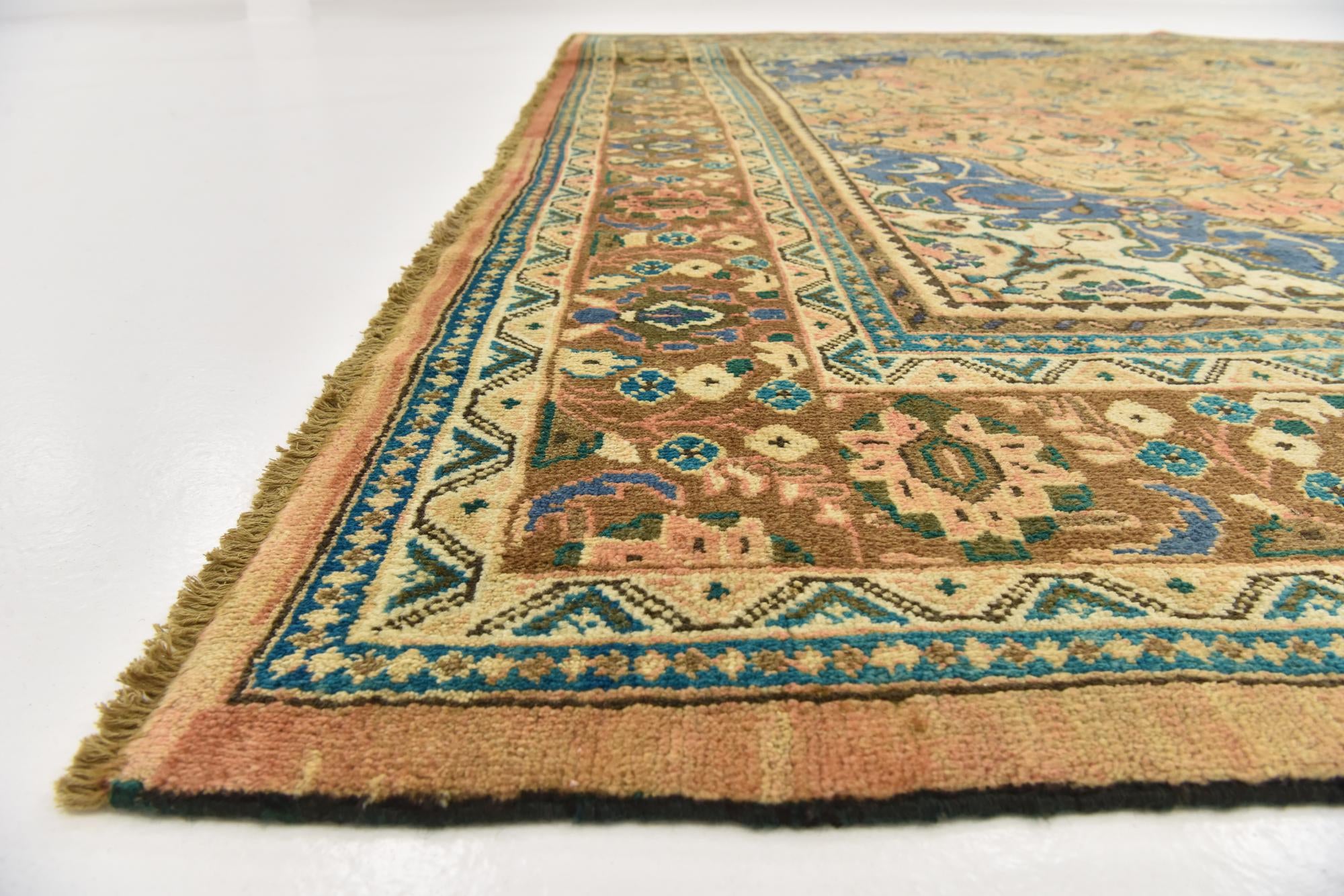 10' 1 x 13' 2 Hand Knotted Farahan Persian Wool Rug