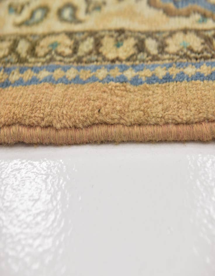 Detail image of 9' 9 x 12' 8  Hand Knotted Farahan Persian Wool Rug