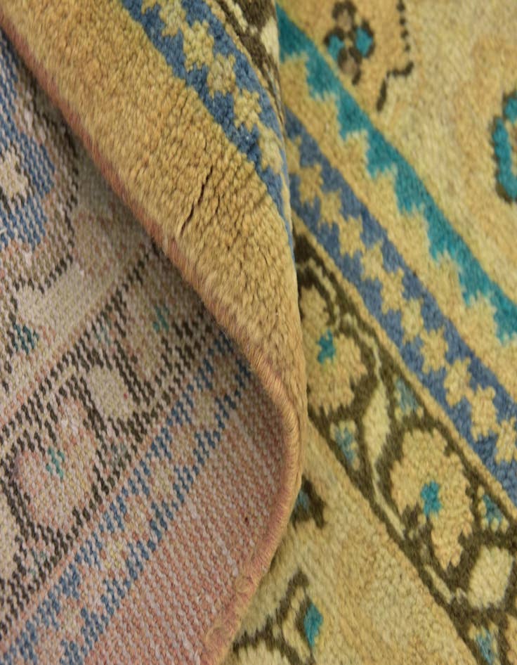 Detail image of 9' 9 x 12' 8  Hand Knotted Farahan Persian Wool Rug