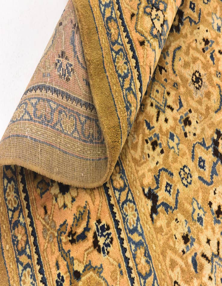 Detail image of 9' 6 x 13' 3  Hand Knotted Farahan Persian Wool Rug