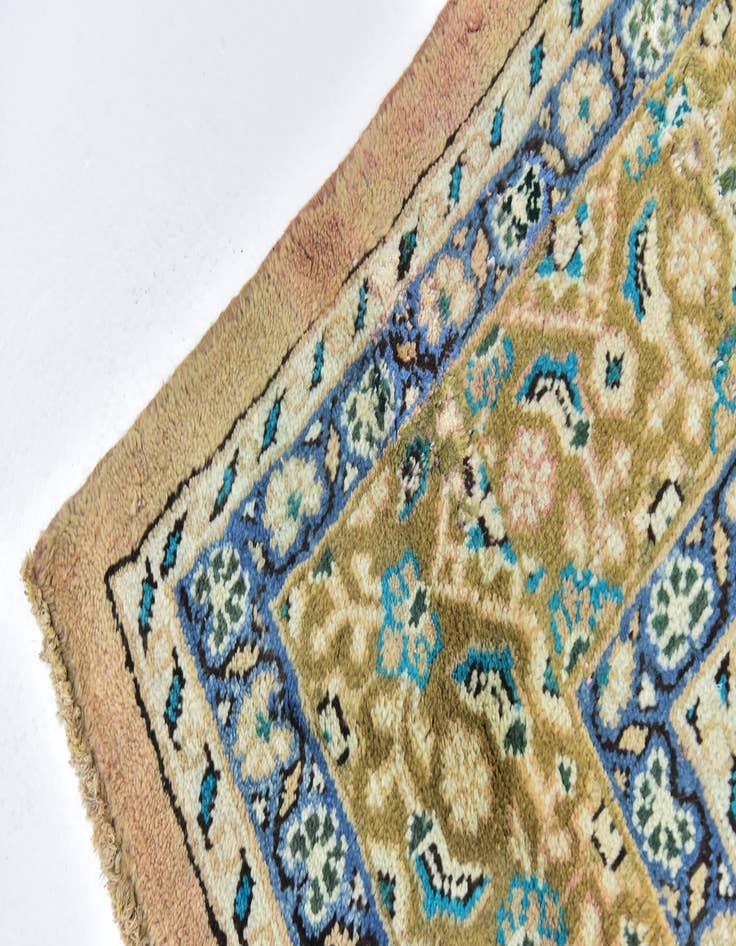 Detail image of 9' 8 x 12' 10  Hand Knotted Farahan Persian Wool Rug