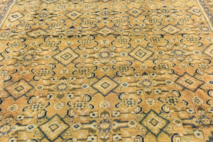 Detail image of 9' 7 x 12' 9 Hand Knotted Farahan Persian Wool Rug