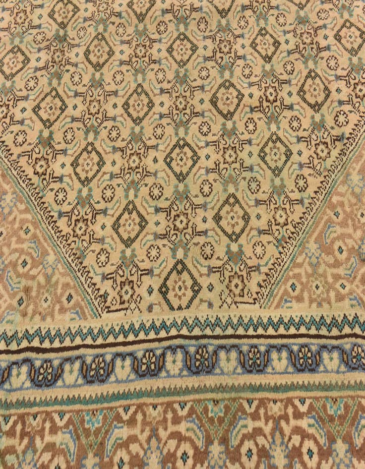 Detail image of 9' 8 x 13' Hand Knotted Farahan Persian Wool Rug