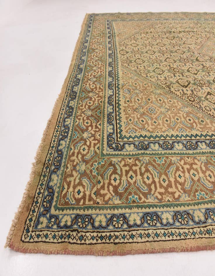 Detail image of 9' 8 x 13' Hand Knotted Farahan Persian Wool Rug
