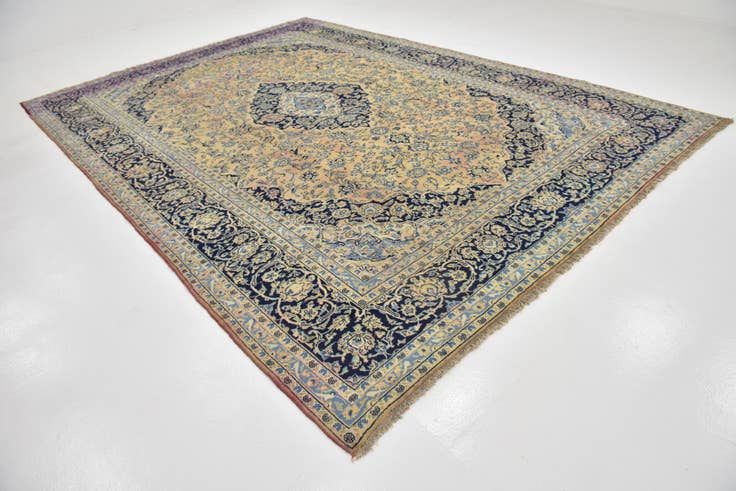 Detail image of 9' 9 x 13' 10 Hand Knotted Kashan Persian Wool Rug